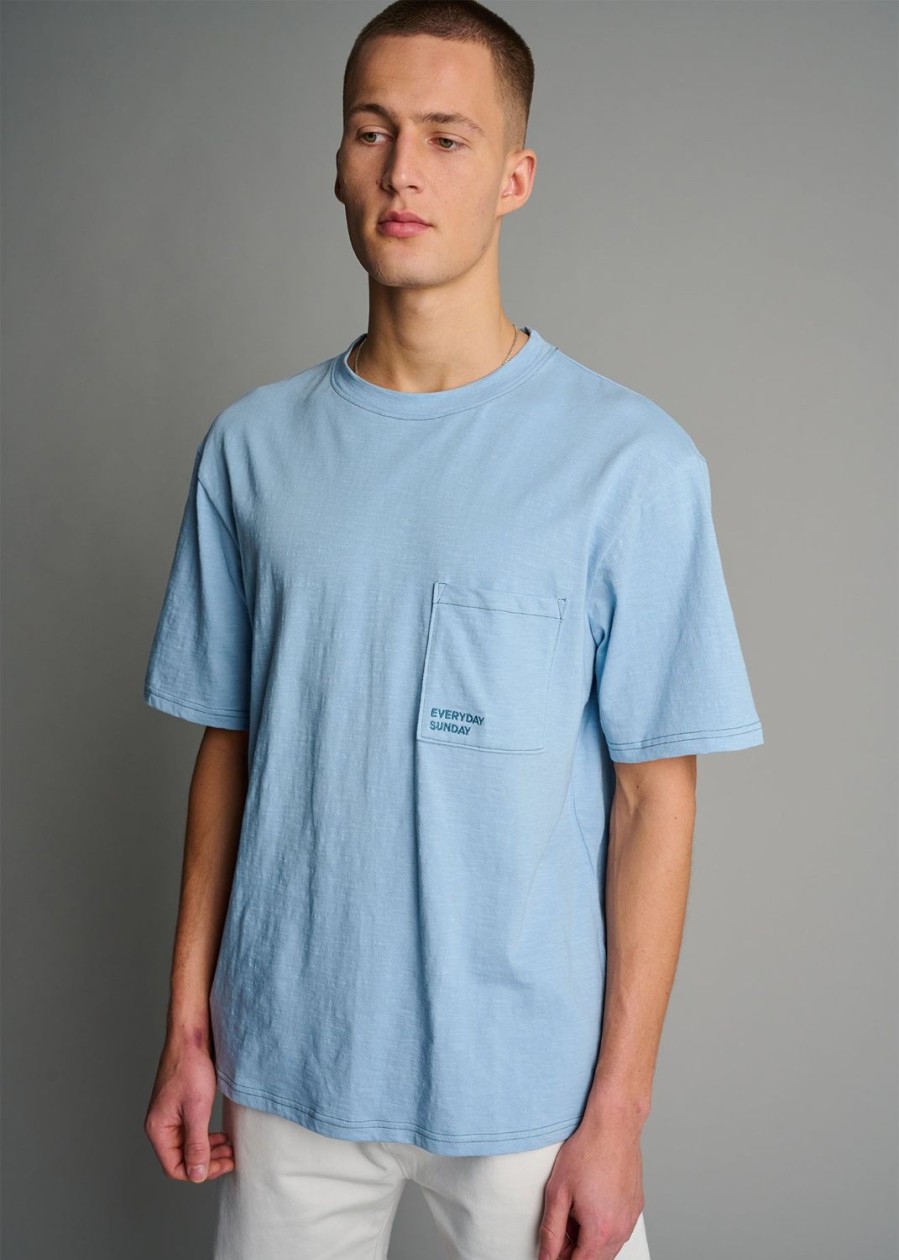 Men Everyday Sunday | Blue Fog Essential Tee